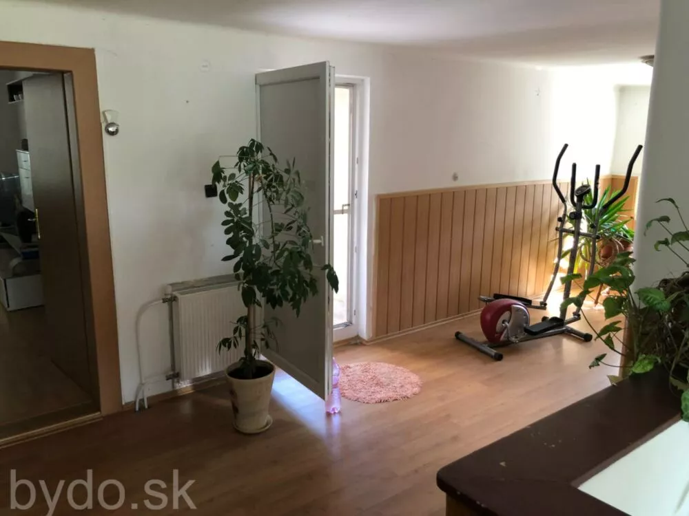 Rodinný dom na predaj, blízko centra, Michalovce, 97010_5