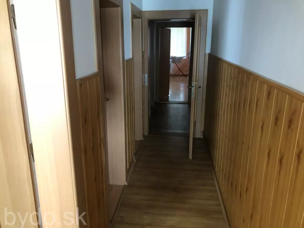 Rodinný dom na predaj, blízko centra, Michalovce, 97010_15