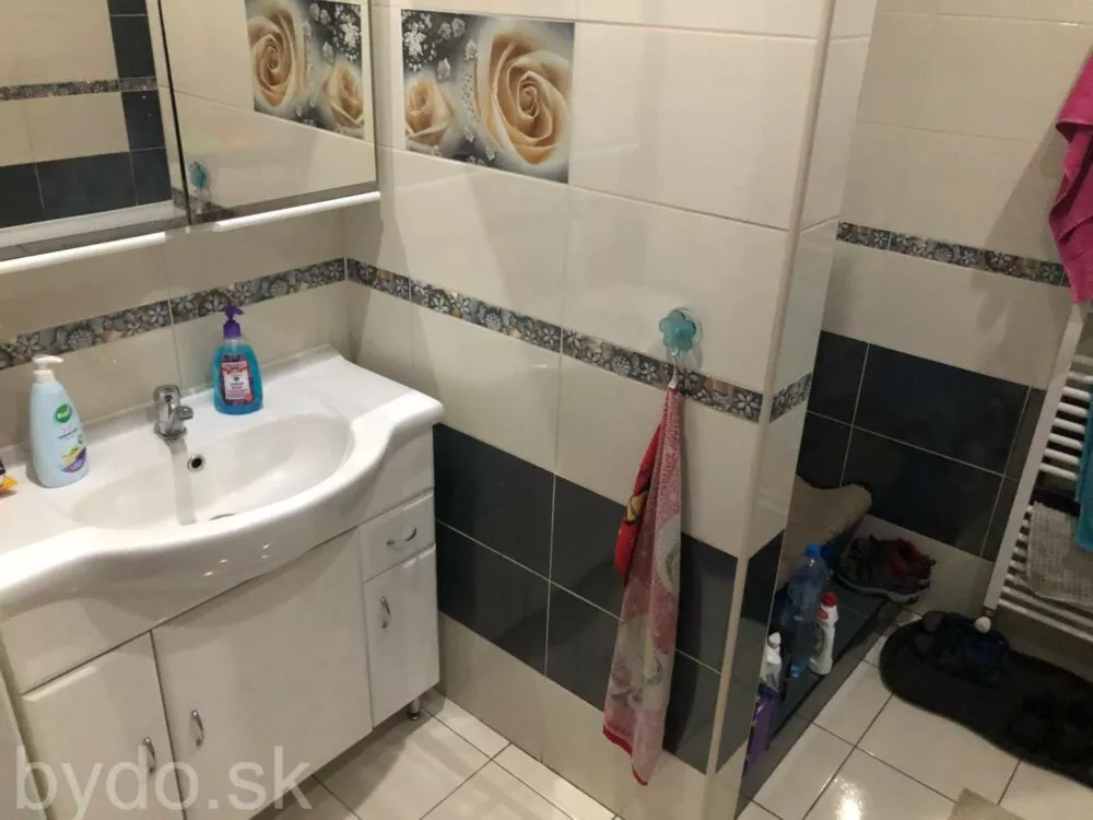 Rodinný dom na predaj, blízko centra, Michalovce, 97010_16