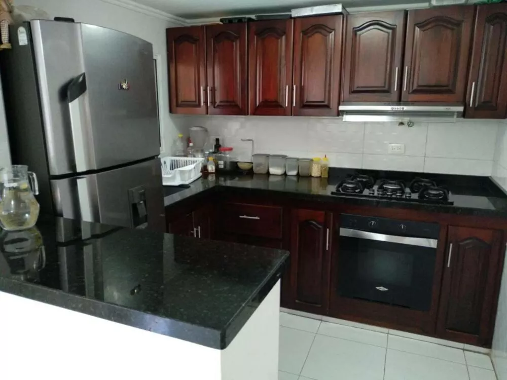 Krasny dvojposchodový dom  v Santa Marta v Kolumbii, 100313_5