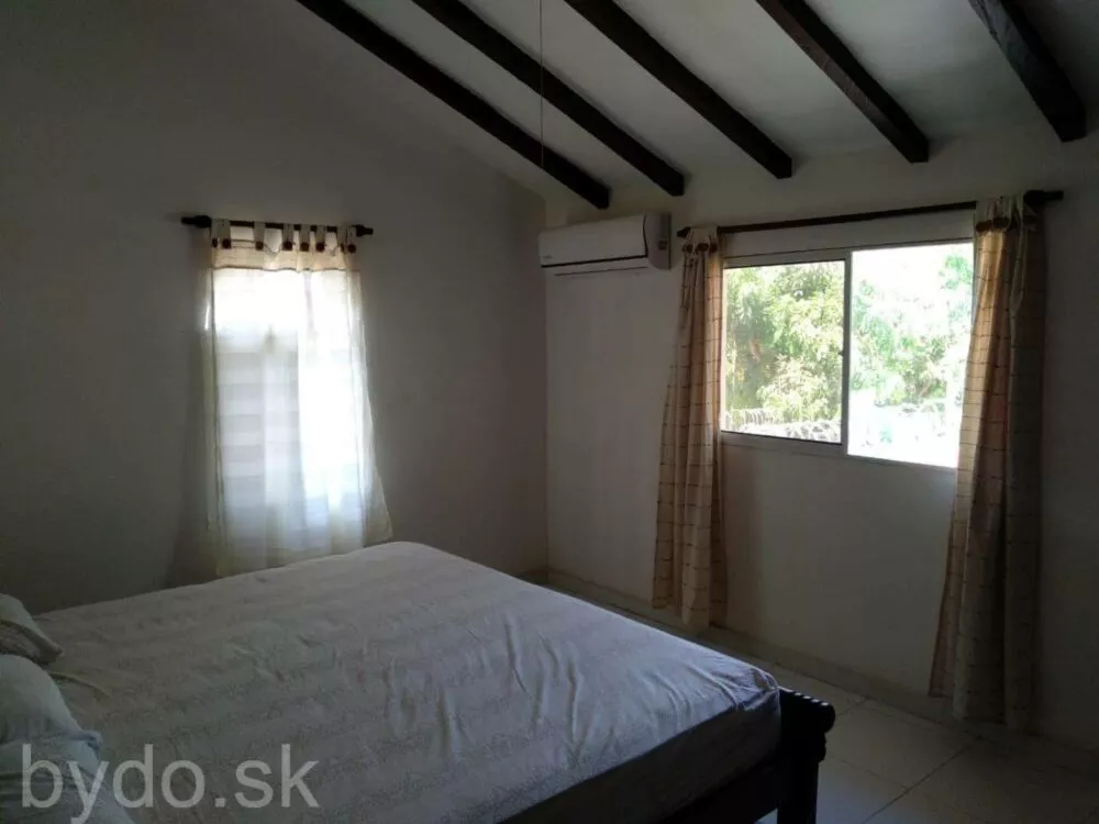 Krasny dvojposchodový dom  v Santa Marta v Kolumbii, 100313_9