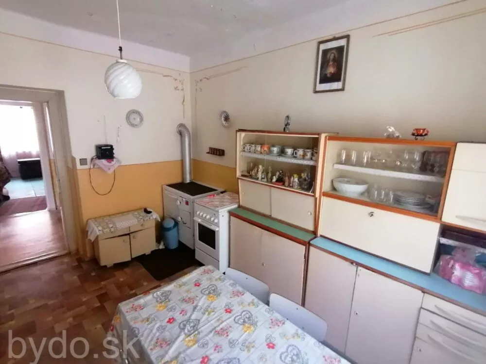 Rodinný dom na predaj, Plášťovce, 101160_6