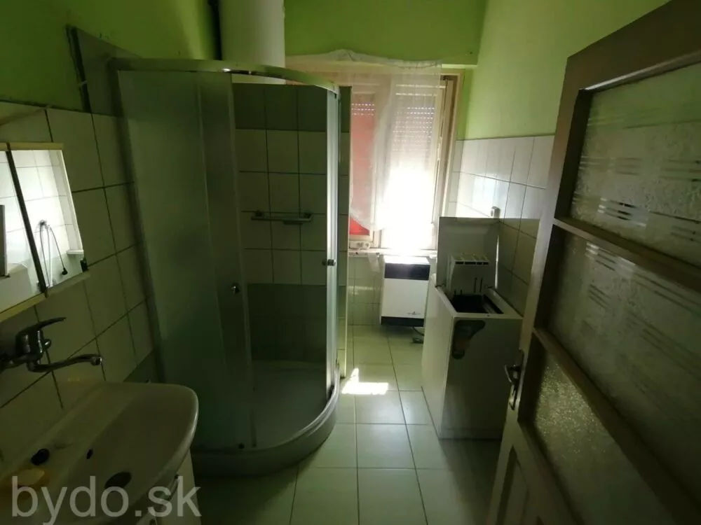 Rodinný dom na predaj, Plášťovce, 101160_9