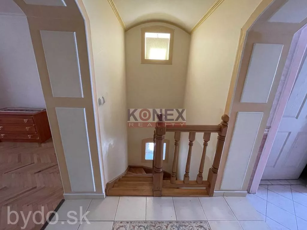 EXKLUZÍVNA PONUKA! Rodinný dom v obci Brehov., 102158_8