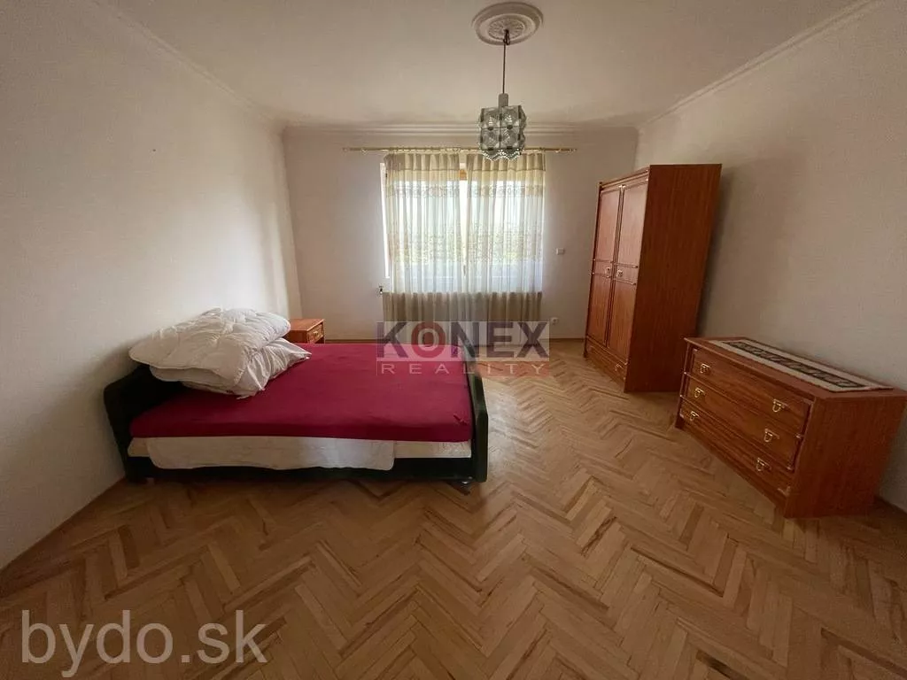 EXKLUZÍVNA PONUKA! Rodinný dom v obci Brehov., 102158_11