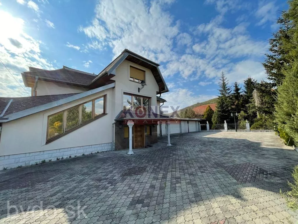 EXKLUZÍVNA PONUKA! Rodinný dom v obci Brehov., 102158_17