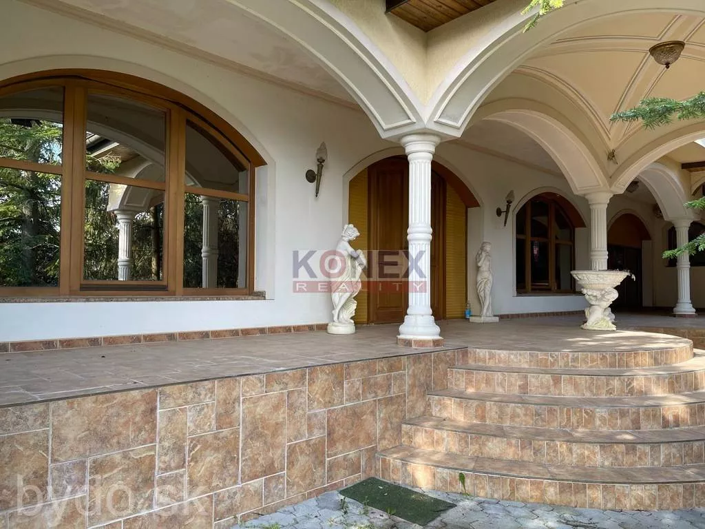 EXKLUZÍVNA PONUKA! Rodinná vila v obci Brehov., 102161_18