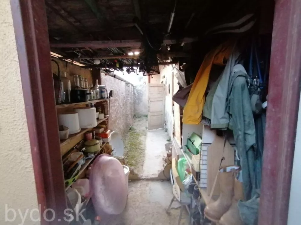 Objekt pre obchod na predaj 186m2, SNP, Šahy, 103007_3