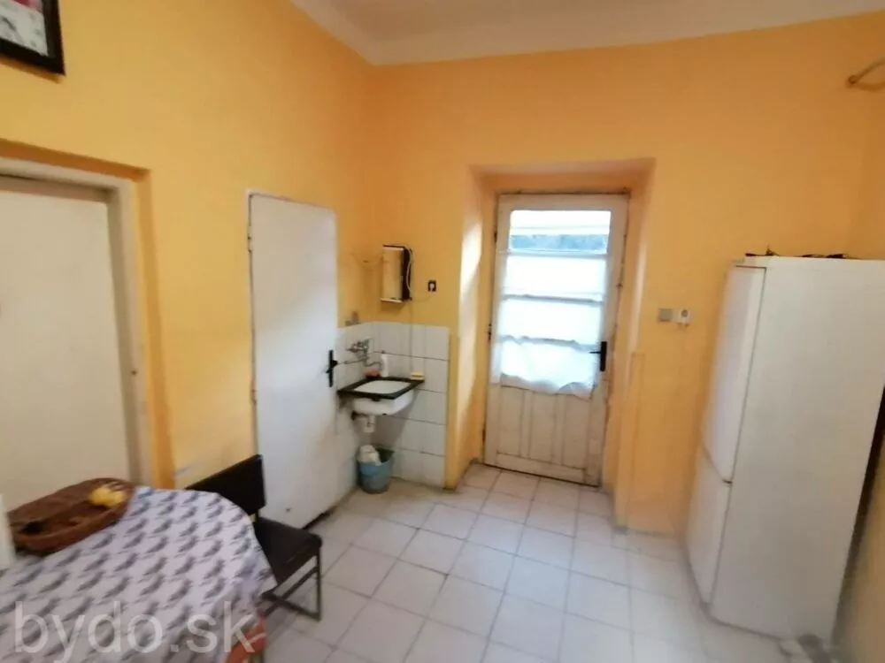 Objekt pre obchod na predaj 186m2, SNP, Šahy, 103007_7