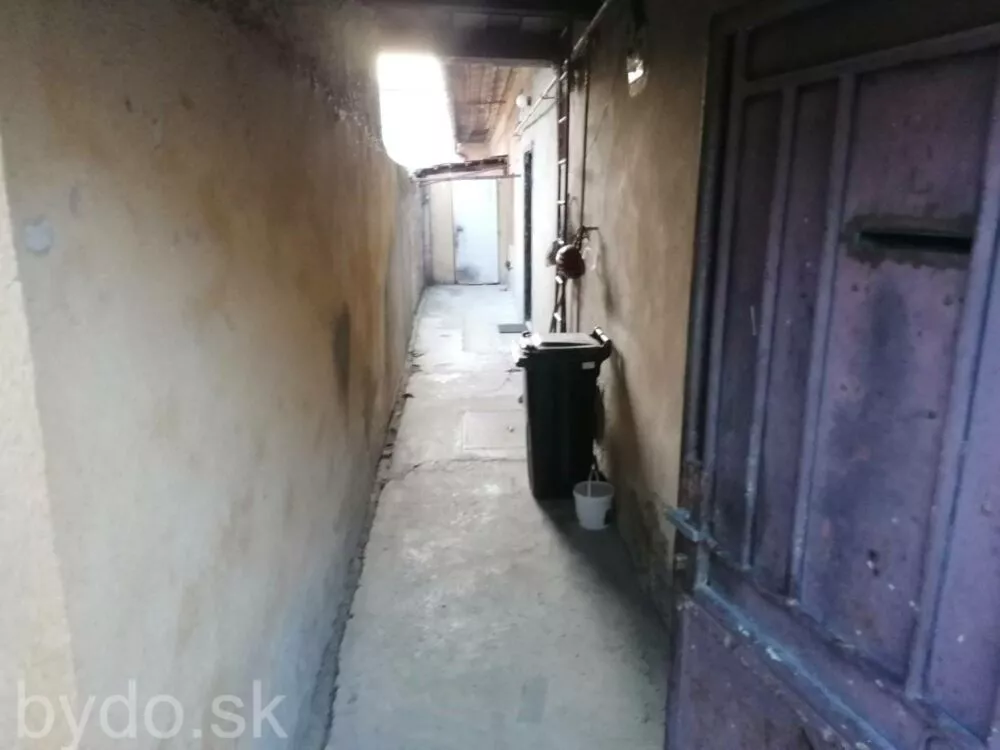 Objekt pre obchod na predaj 186m2, SNP, Šahy, 103007_11