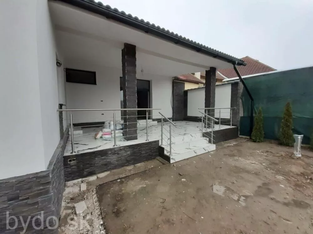 Rodinný dom na predaj 129m2, SNP, Šahy, 103183_2