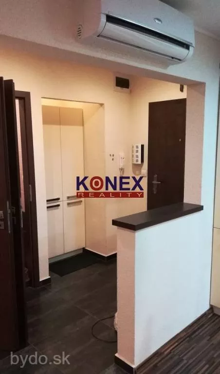 Nadštandardný, luxusný, klimatizovaný, zariadený 3-izbový byt – Michalovce, Stráňany, 112123_3