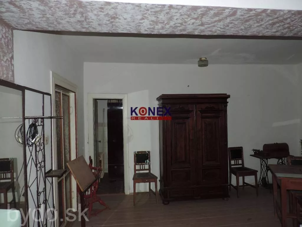 EXKLUZÍVNE LEN U NÁS! Dom na Štefánikovej ul. v Trebišove -bývanie/podnikanie, 112782_9