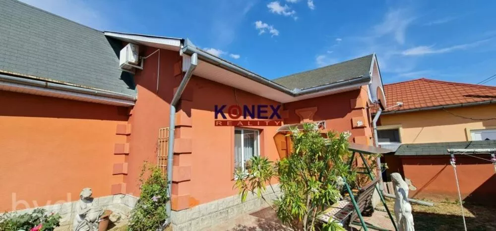 Krásny rodinný dom vo Veľkých Kapušanoch., 115652_1