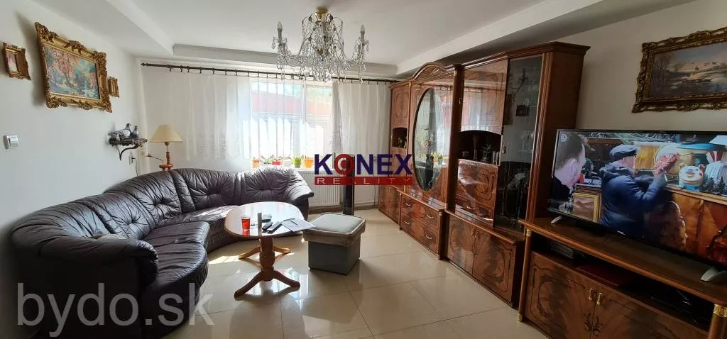 Krásny rodinný dom vo Veľkých Kapušanoch., 115652_3