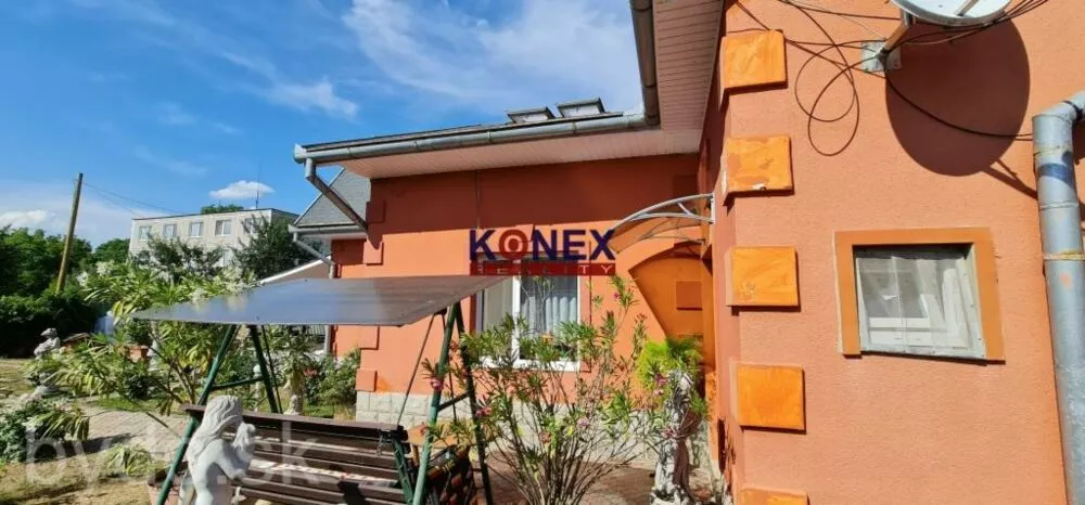 Krásny rodinný dom vo Veľkých Kapušanoch., 115652_16