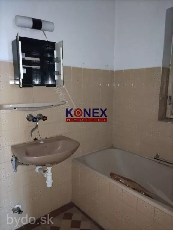 Rodinný dom na predaj, Československej armády, Trebišov, 116040_2