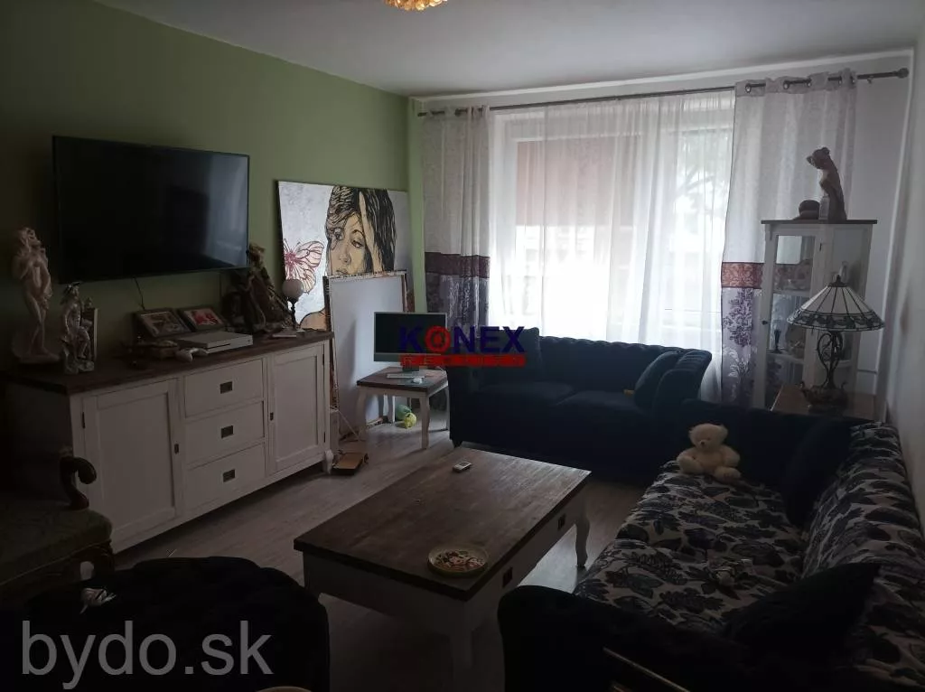 SUPER PONUKA! Rekonštruovaný 3-izbový byt – Michalovce, Komenského, 117042_1