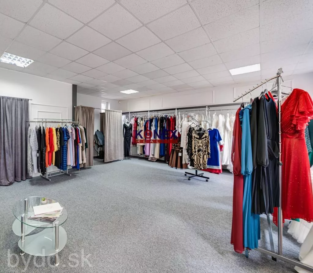 NA PREDAJ! Polyfunkčná budova s bytom v centre Michaloviec, 117851_5