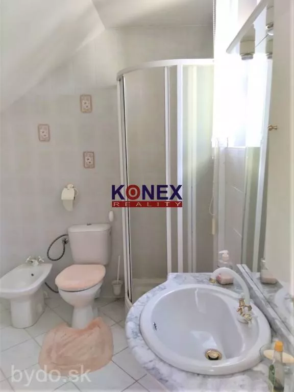 NA PREDAJ! Polyfunkčná budova s bytom v centre Michaloviec, 117851_12