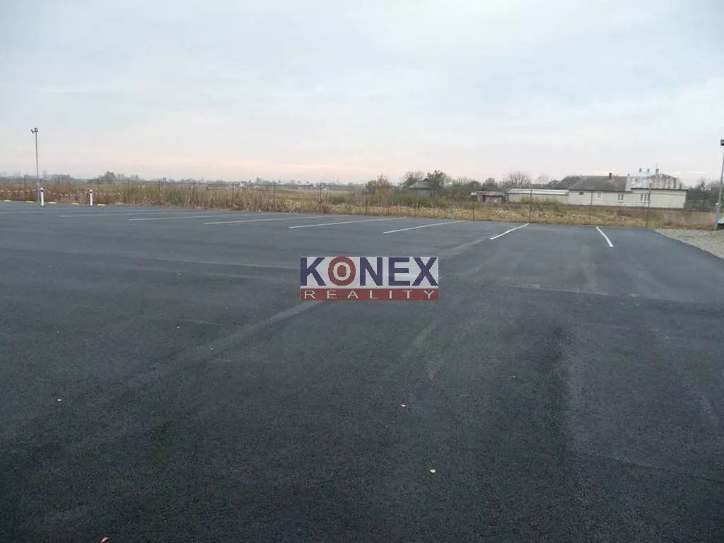 Pozemok na komerčné využitie v obci Bežovce, 118998_1