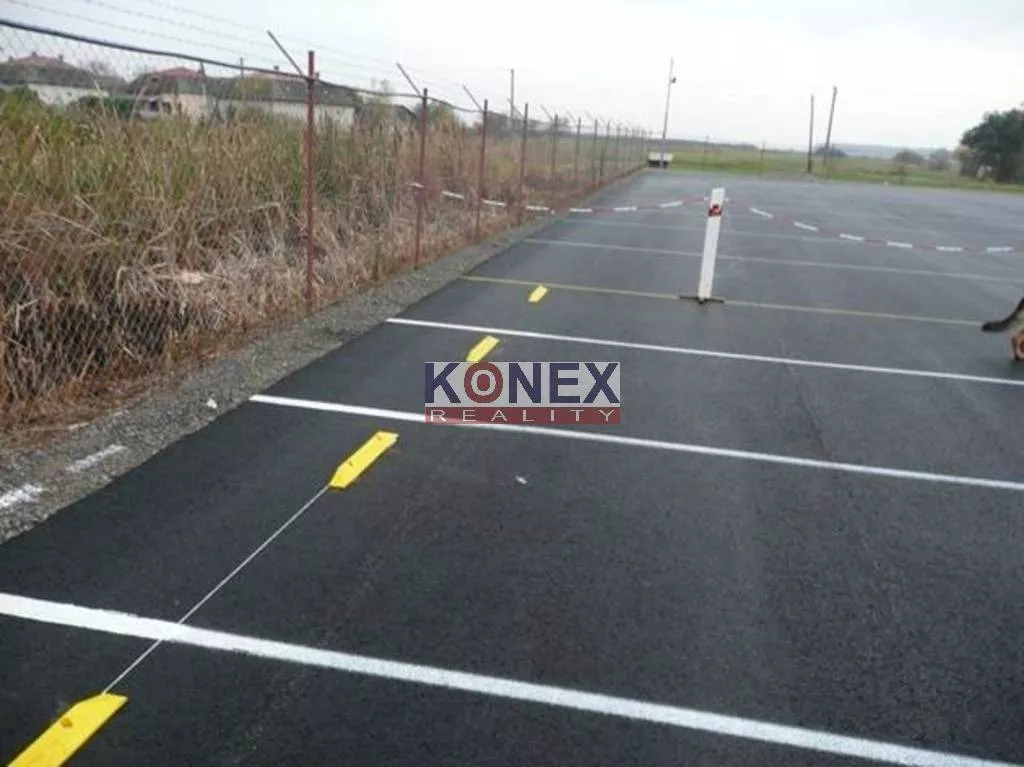 Pozemok na komerčné využitie v obci Bežovce, 118998_3