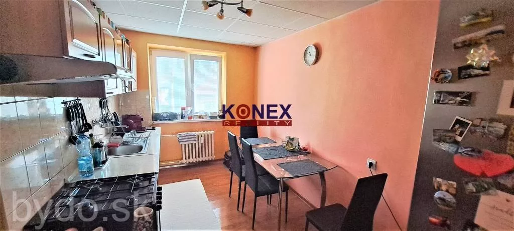 NA PREDAJ! 2-izbový byt pri centre Humenného, 118692_1