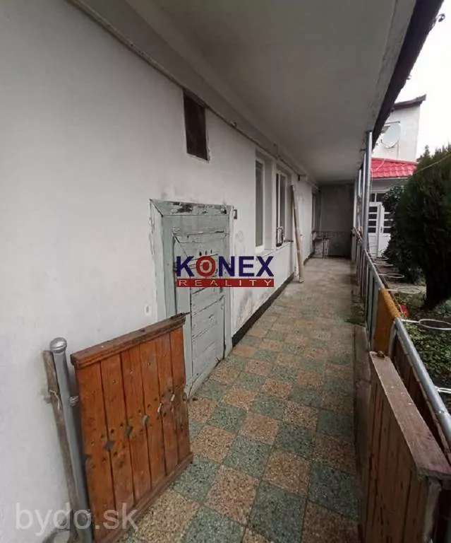 NA PREDAJ! Rodinný dom v obci Poľany., 119390_1