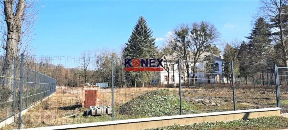 Pozemok v centre mesta Strážske – NA PREDAJ, 119714_1