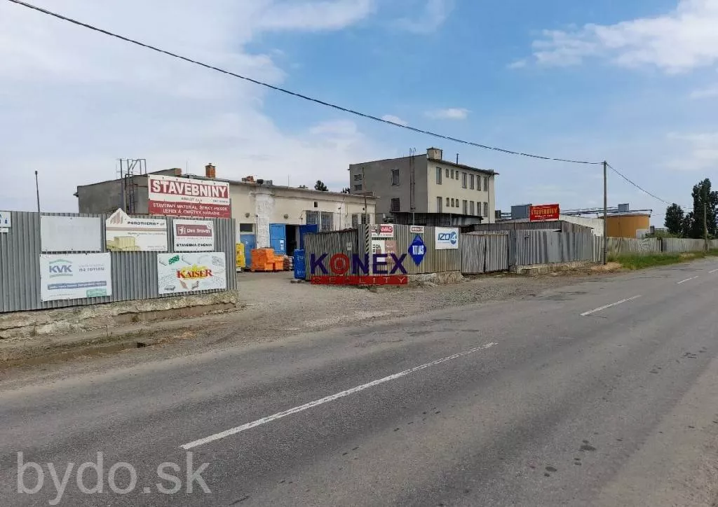 NA PREDAJ – Zabehnuté stavebniny neďaleko Trebišova, 120259_1