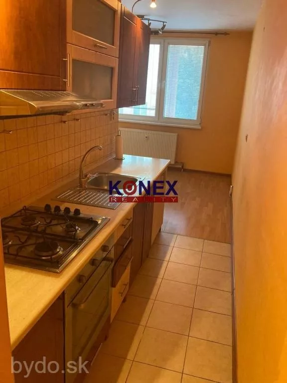 SUPER PONUKA! 2,5-izbový byt v centre Humenného, 120415_1