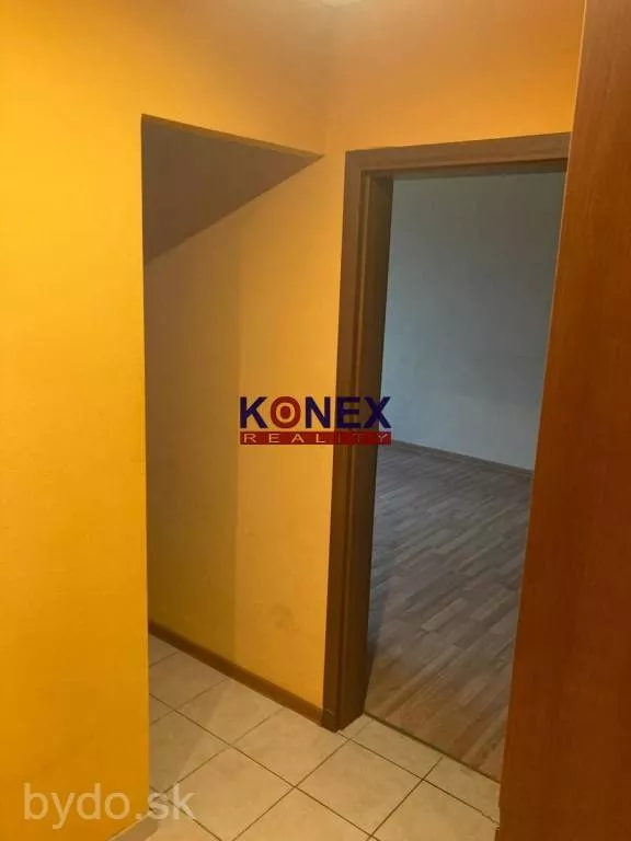 SUPER PONUKA! 2,5-izbový byt v centre Humenného, 120415_2