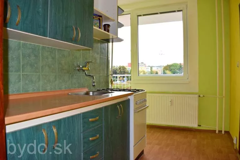 NA PRENÁJOM 1 IZBÁK S LOGGIOU V HUMENNOM, 77603_1