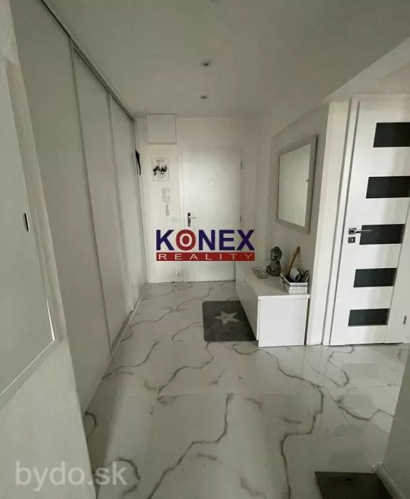 Krásny 3-izbový byt blízko centra Michaloviec, 122393_9