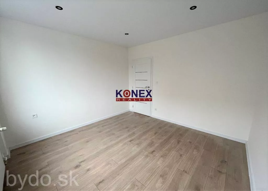 Zrekonštruovaný 2-izbový byt - sídl. JUH, Michalovce, 122967_3