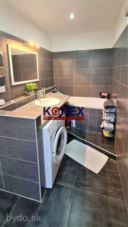 Nadštandardný 3,5-izbový byt v skvelej lokalite Michaloviec, 123065_9