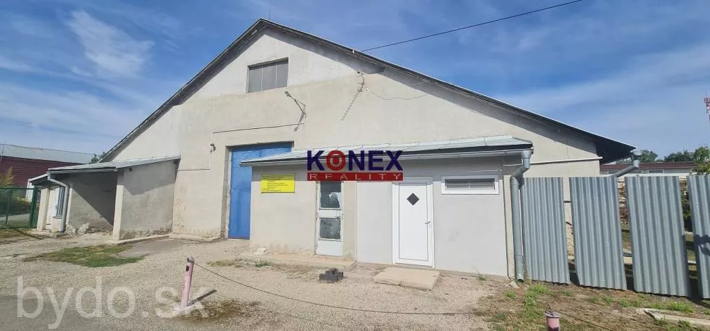 INVESTIČNÁ PONUKA! Veľká výrobná hala na predaj – Pribeník, 123378_0