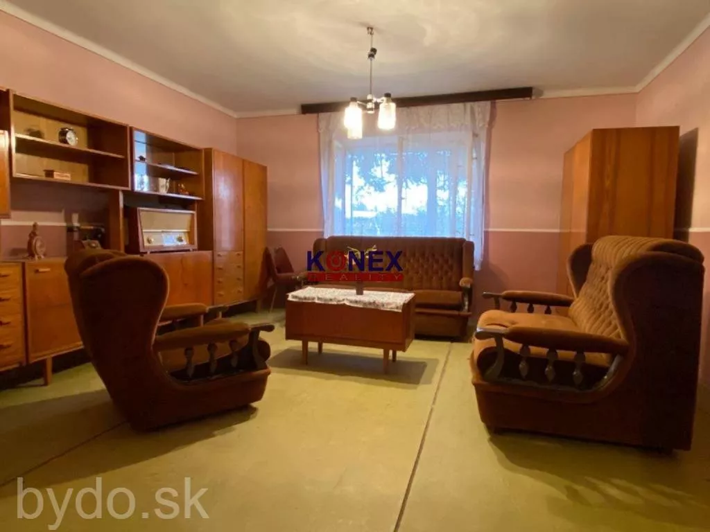 Gazdovský rodinný dom v obci Viničky – NA PREDAJ, 123740_1