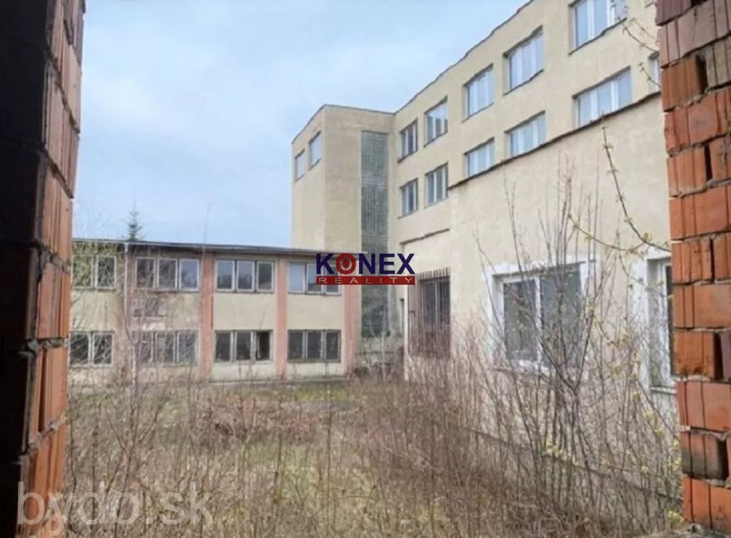 NA PREDAJ! Štvorpodlažná budova v Strážskom, 123840_5