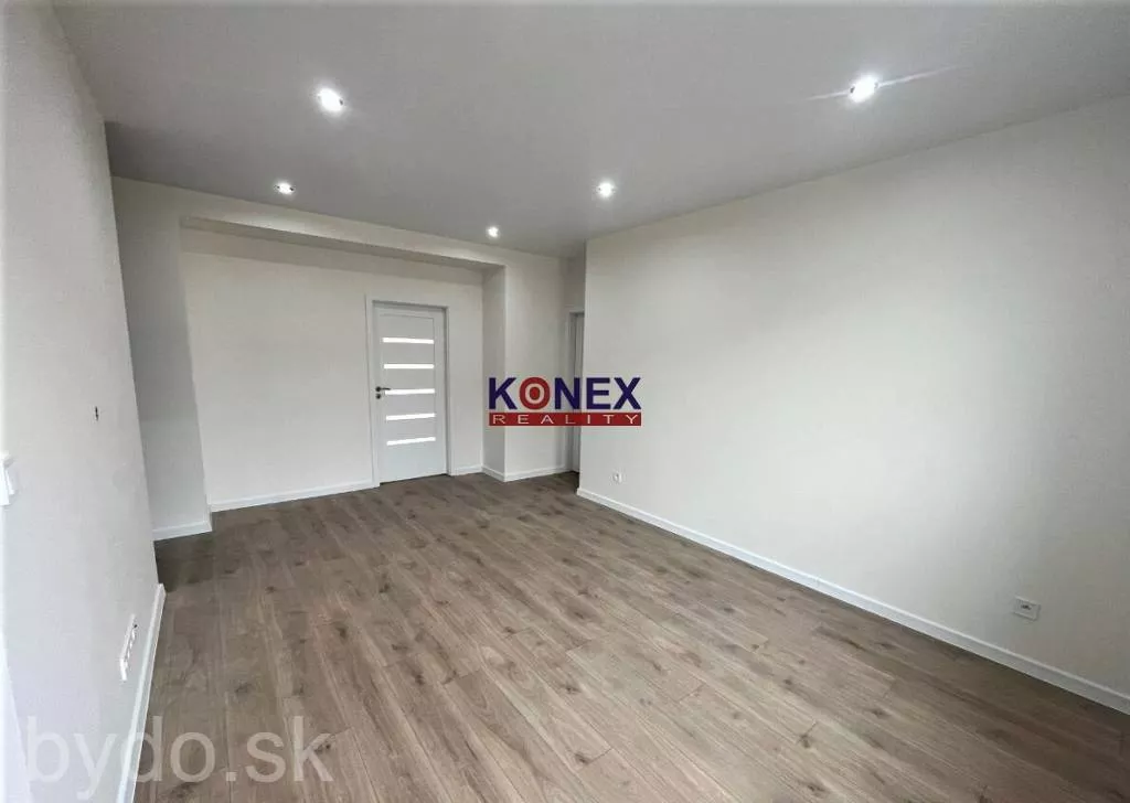 Zrekonštruovaný 3-izbový byt pri centre Michaloviec, 124231_1