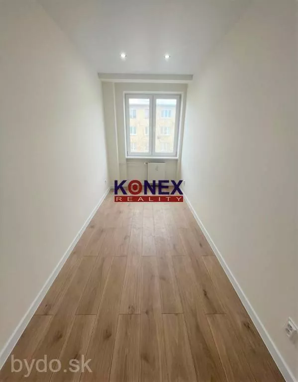 Zrekonštruovaný 3-izbový byt pri centre Michaloviec, 124231_2