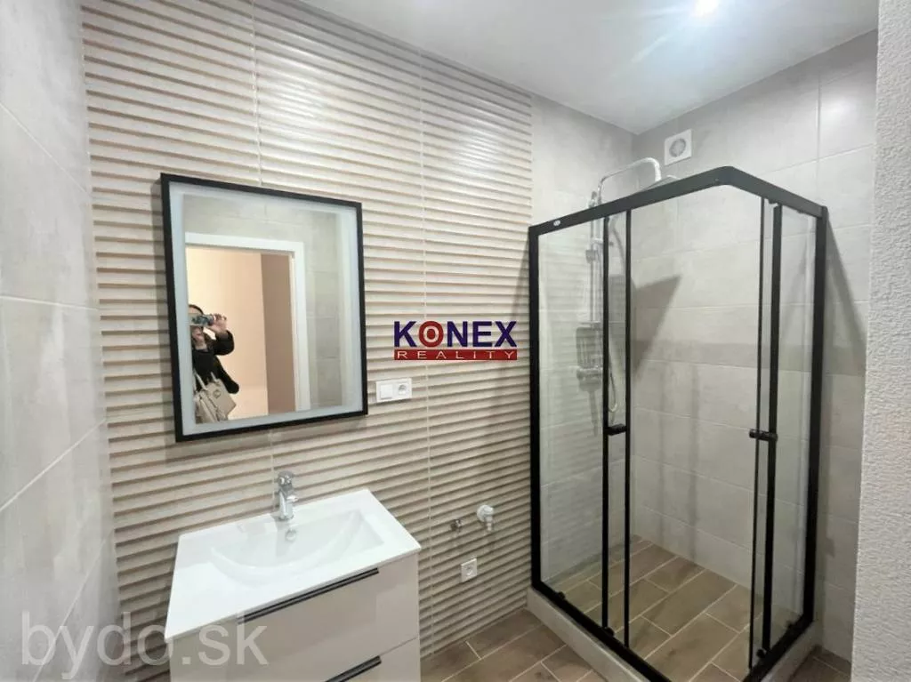 Zrekonštruovaný 3-izbový byt pri centre Michaloviec, 124231_5