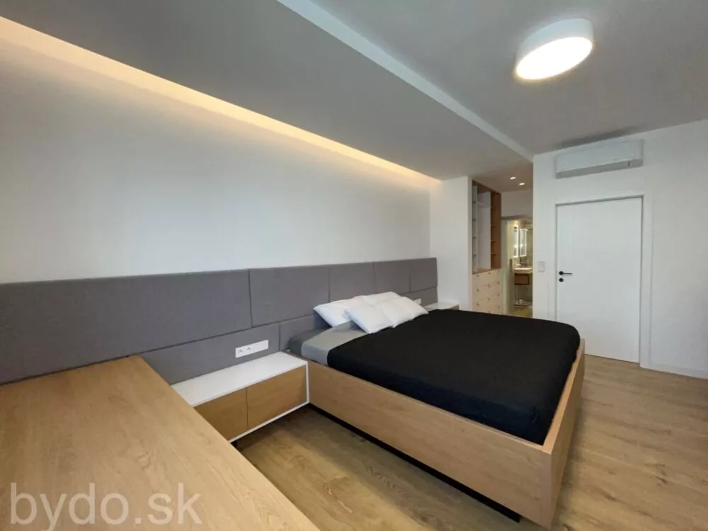 4 izbový byt na predaj 218m2, Svätovavrinecká, Bratislava - Nové Mesto, 124584_5