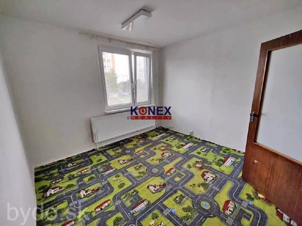 3-izbový byt s balkónom - Veľké Kapušany, 126867_1