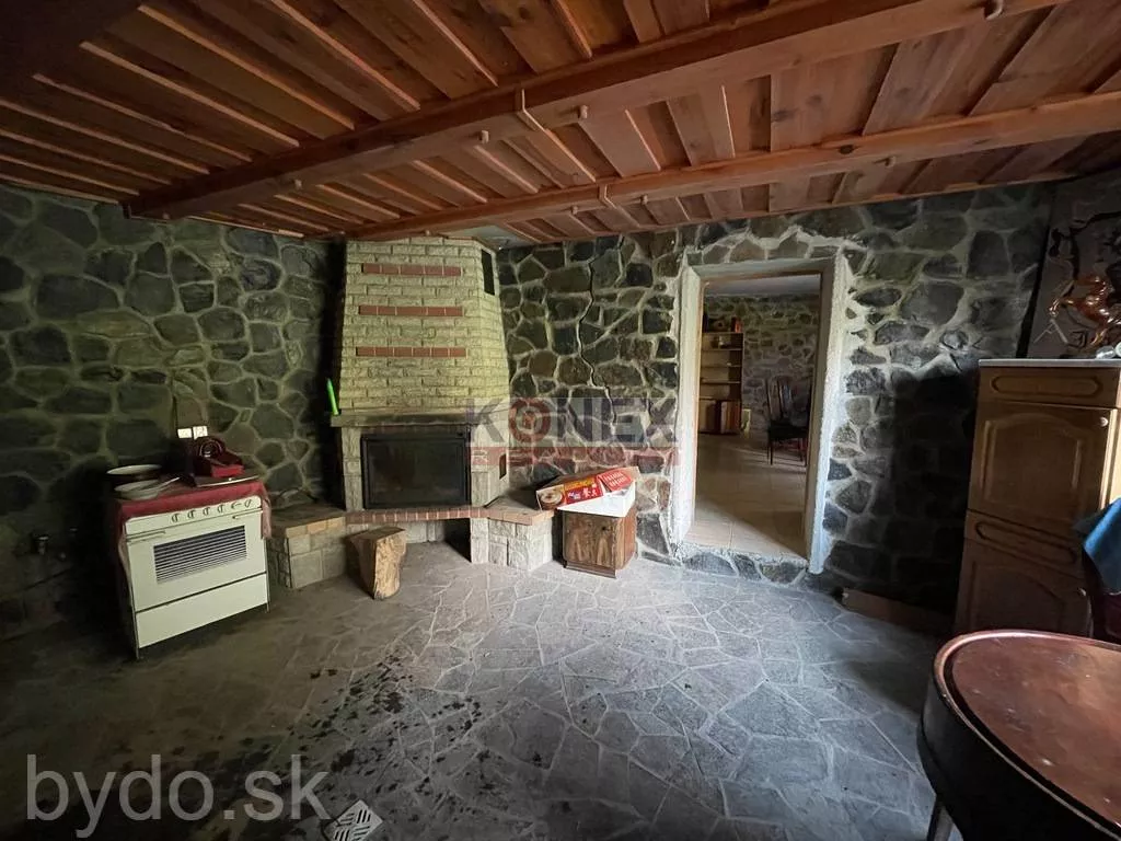 SUPER INVESTÍCIA! 4 rodinné domy v obci Brehov, 127931_5