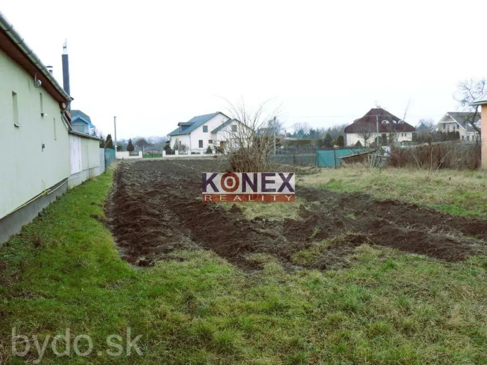 Stavebný pozemok v obci Milhostov!, 130569_0