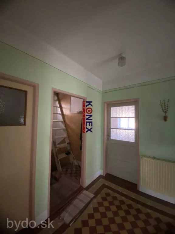 Krásny rodinný dom 16 km od Trebišova – obec Kuzmice, 131720_8