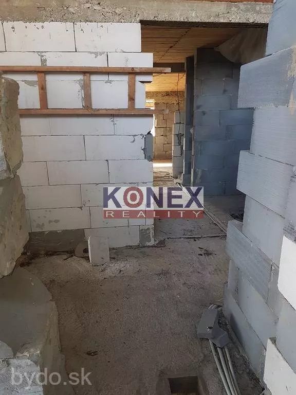 Rozostavaný rodinný dom v obci Kochanovce, 132003_1