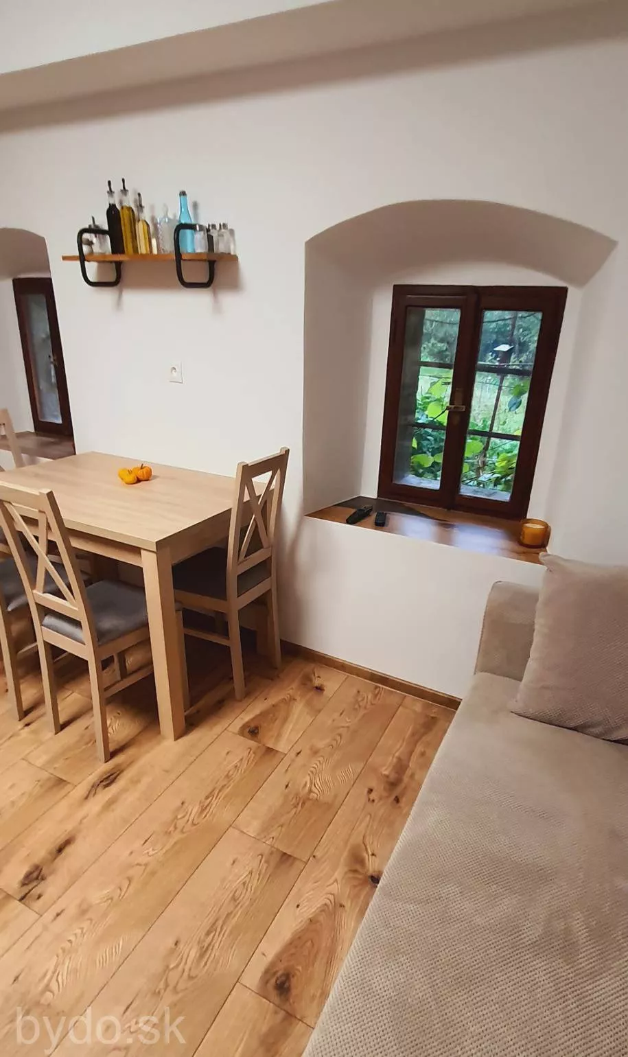 Predám dom na veľkom pozemku v lese., 132114_7