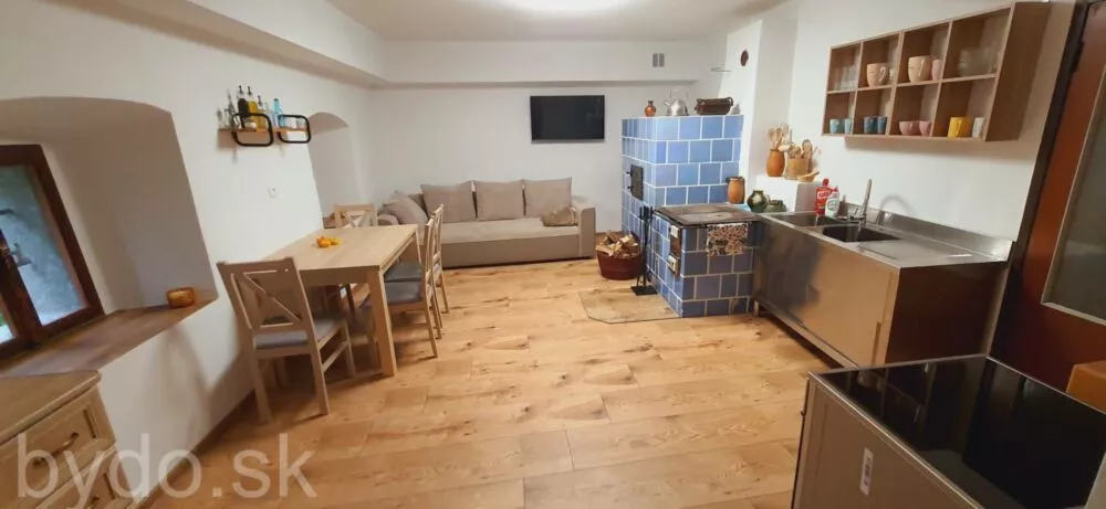 Predám dom na veľkom pozemku v lese., 132114_8